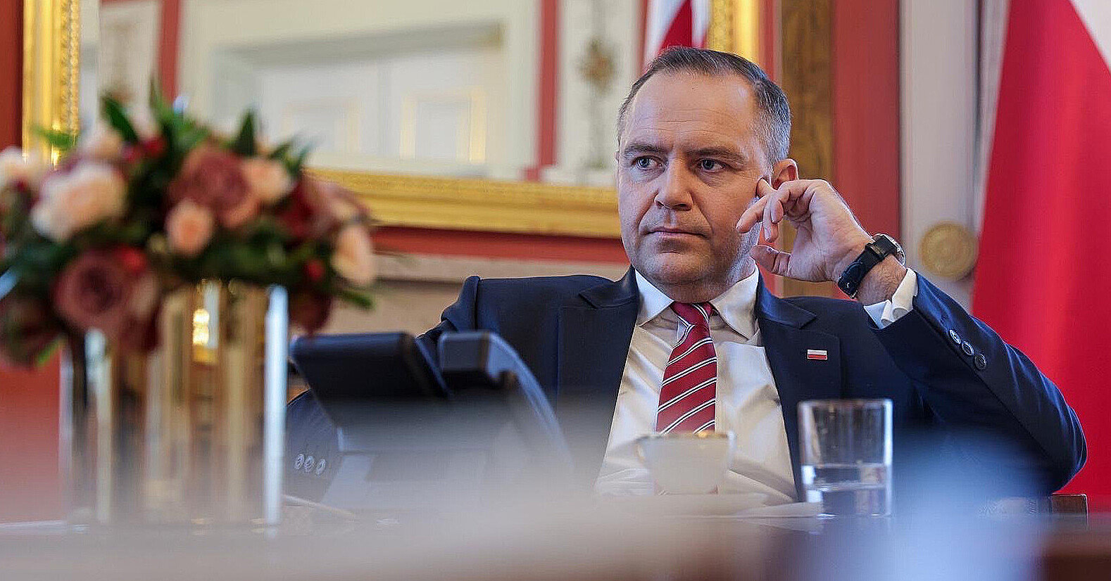 Суперечки Туска та Навроцького ставлять під загрозу політику Польщі щодо України – FT