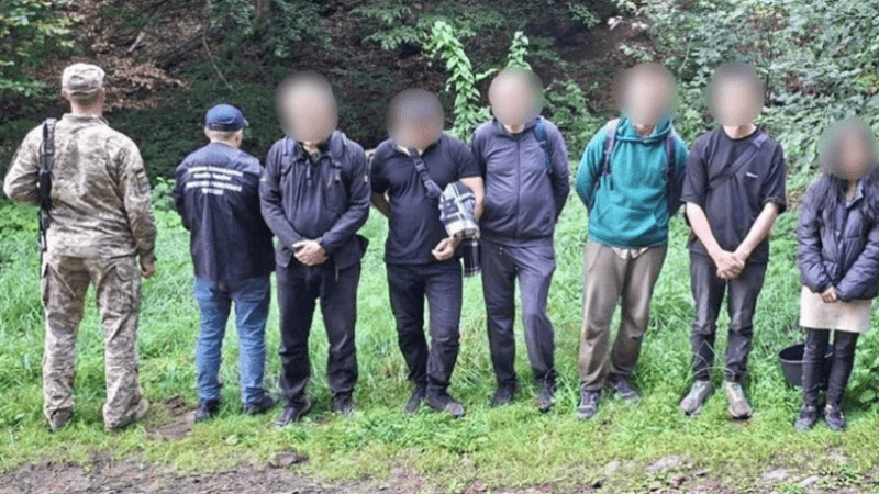 На Закарпатті затримали жінку, яка намагалася провести чоловіків до Румунії: серед втікачів жителі Дніпропетровської та Запорізької областей