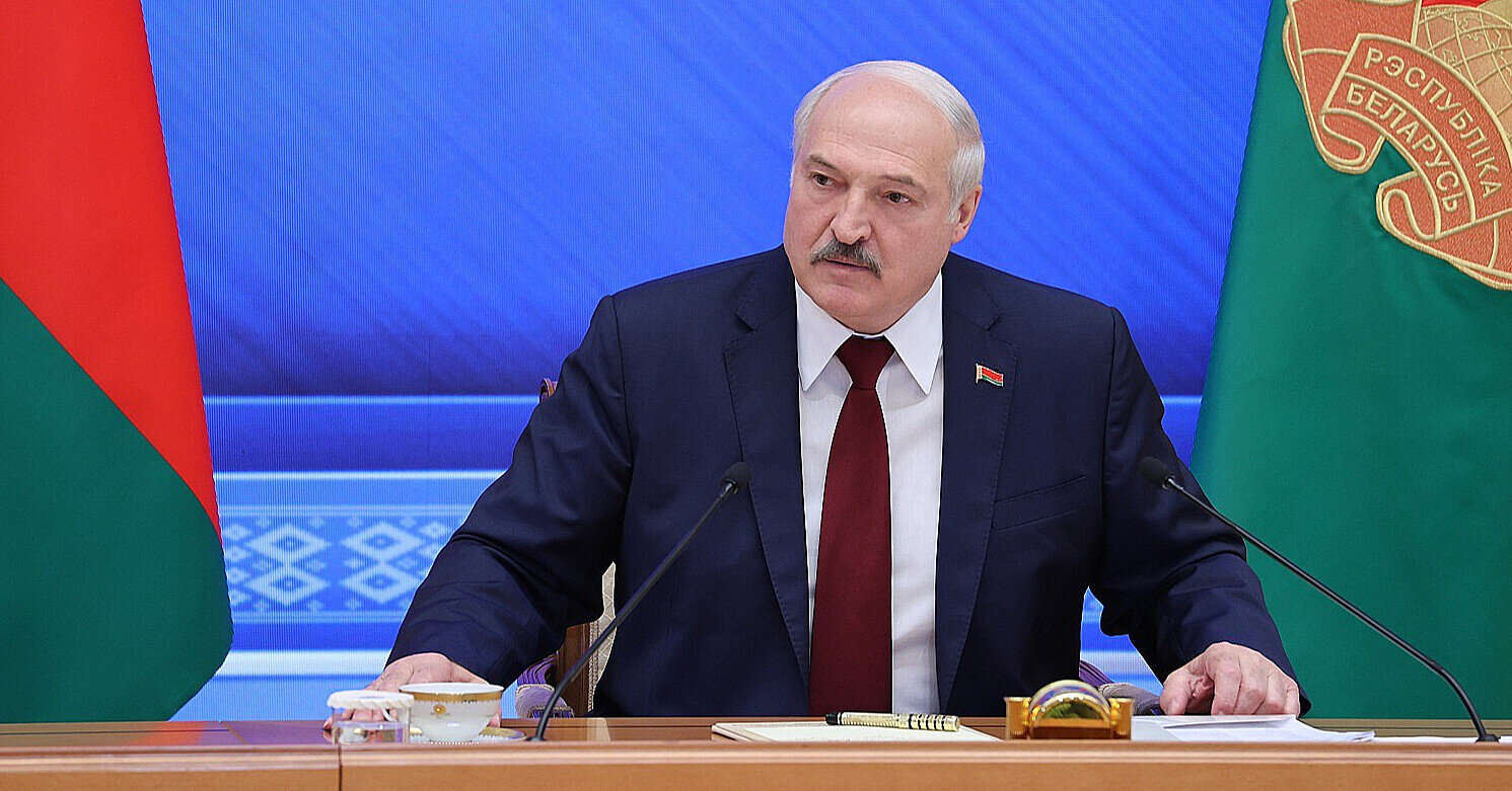 Лукашенко відхрестився від причетності Білорусі до вторгнення безпілотників РФ у Польщу та Литву