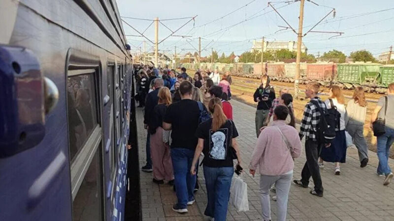 Укрзалізниця змінила низку рейсів поїздів через наслідки нічної атаки РФ