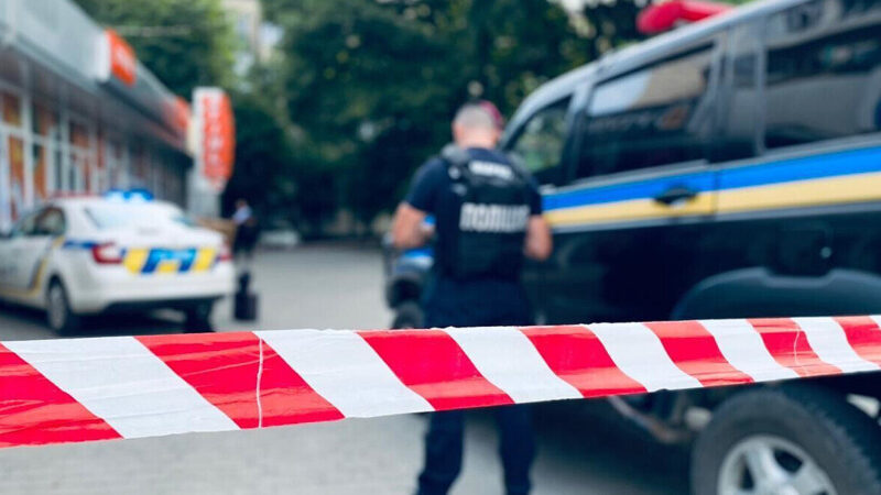 На Київщині біля смітника вибухнув невідомий предмет: є жертва