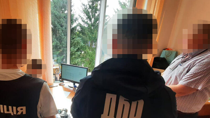 Під суд віддали лікарку з Житомира, яка вимагала хабаря за інвалідність