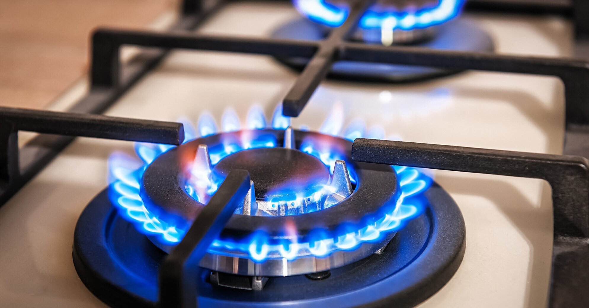 В Україні після різкого зростання знизилися ціни на газ, але значно вище європейських