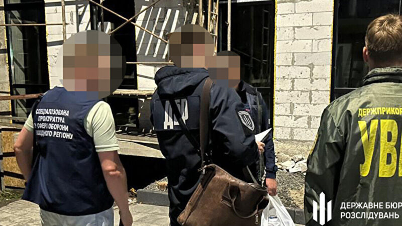 Прикордонники вимагали у колеги хабар за переведення у тил – ДБР