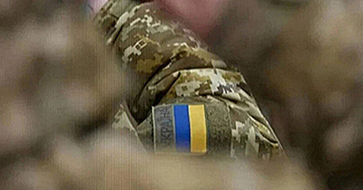 У Черкасах чоловік вдарив сокирою військовослужбовця ТЦК