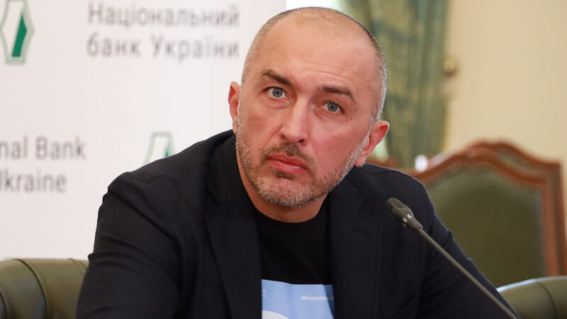 Нацбанк про виїзд чоловіків 18-22 років: Не очікуємо драми для економіки