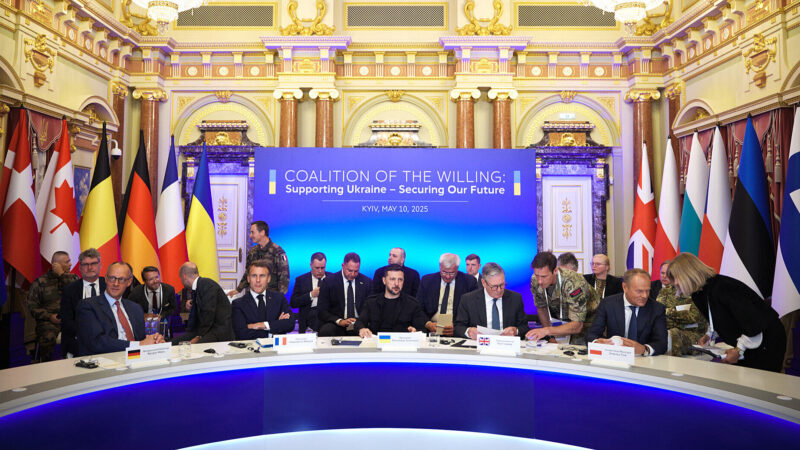 FT: Європейські лідери зберуться у Парижі на обговорення гарантій для України