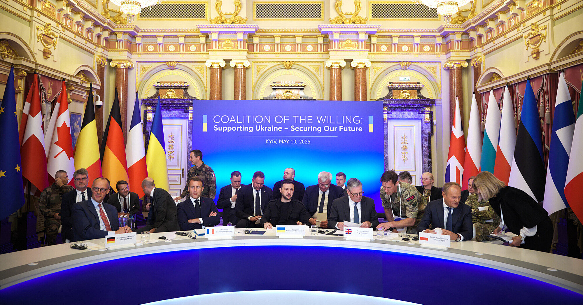 FT: Європейські лідери зберуться у Парижі на обговорення гарантій для України