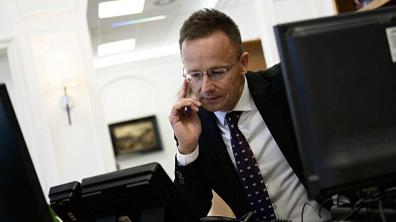 Сійярто хамськи відреагував на заяву Зеленського про дрони з Угорщини