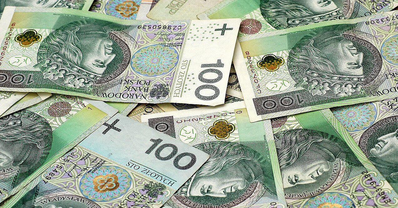 Польські акції та валюта ослабли після вторгнення російських дронів – Bloomberg