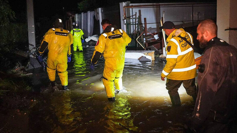 В Одесі під час негоди загинула ціла сім’я: їх накрила хвиля