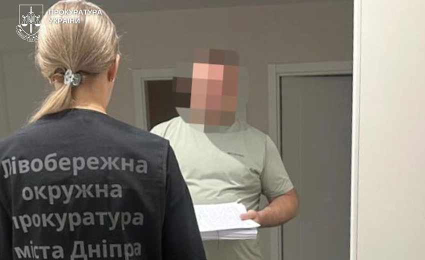 На Дніпропетровщині судитимуть посадовця Укрзалізниці та директора підрядної компанії за розтрату понад 6,7 млн грн