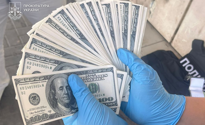 Фіктивне «відрядження» для втечі з країни: на Дніпропетровщині судитимуть групу переправників