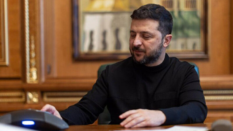 Зеленський поговорив телефоном із президентом Аргентини та запросив до України