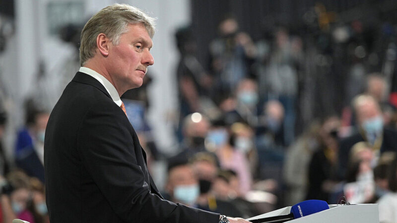 Кремль про заяву Трампа щодо санкцій: Дійсно, почекаємо пів року