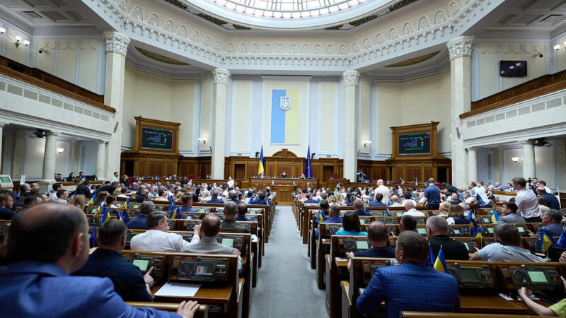 У Раді обговорюють підвищення зарплат військовим, хочуть збільшити до 40 000 грн