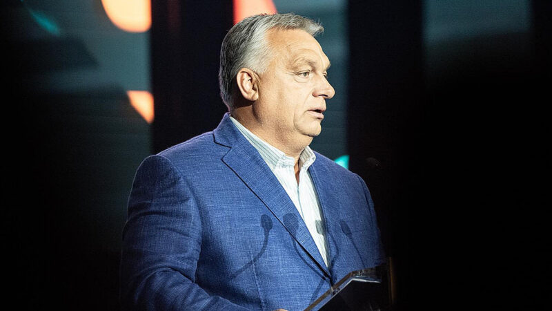 Орбан лякає європейців “трунами полеглих молодих людей”, бо ЄС іде до війни
