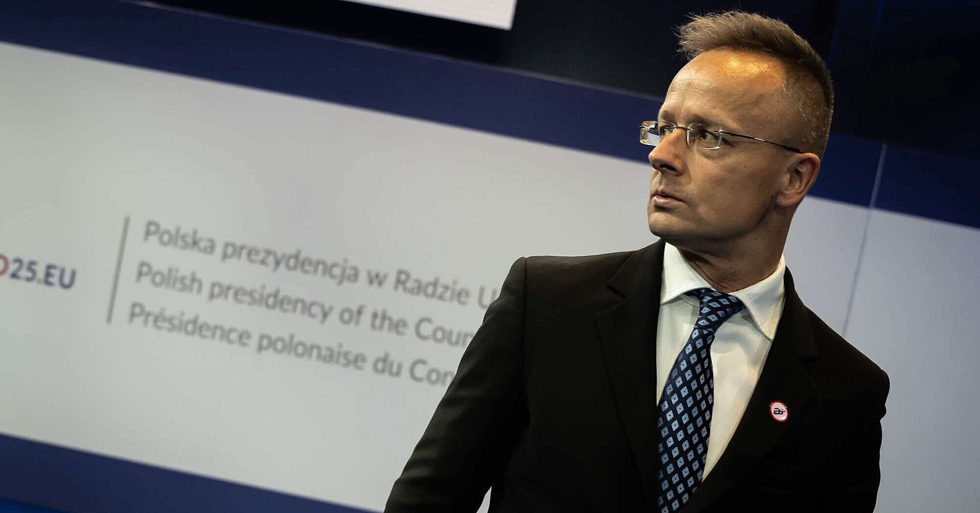 Очільник МЗС Угорщини прибув до Мінська та зустрівся з Лавровим