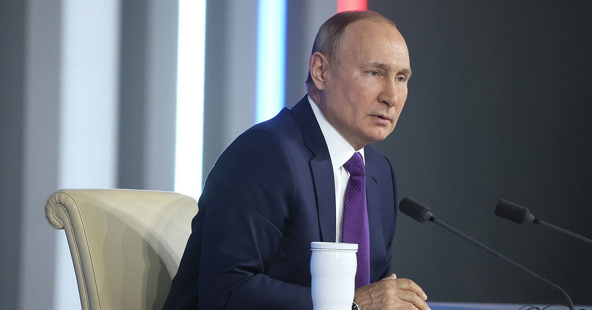 Єврокомісія: Путіну не заборонений в’їзд до ЄС, він зможе зустрітися з Трампом