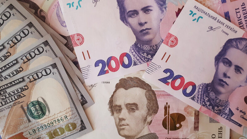Український бізнес погіршив прогноз щодо девальвації гривні у 2026 році
