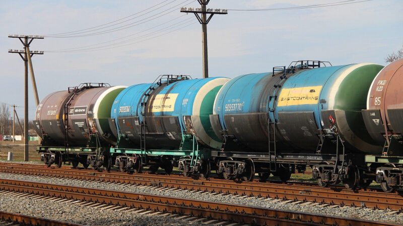 РФ відновила постачання бензину з Білорусі через дефіцит – розвідка