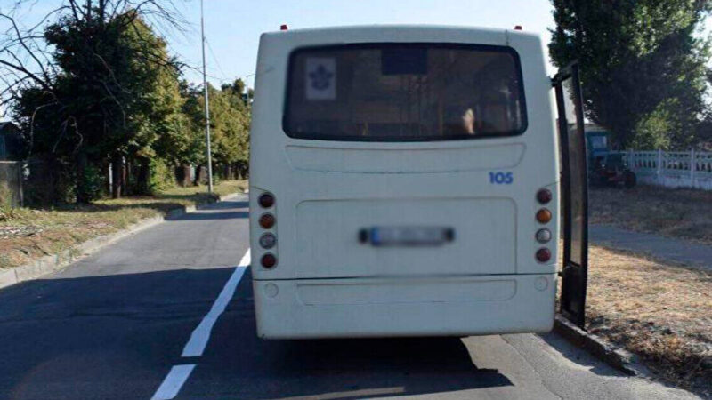 У Києві чоловік кинув гранату під маршрутку, щоб “налякати” водія