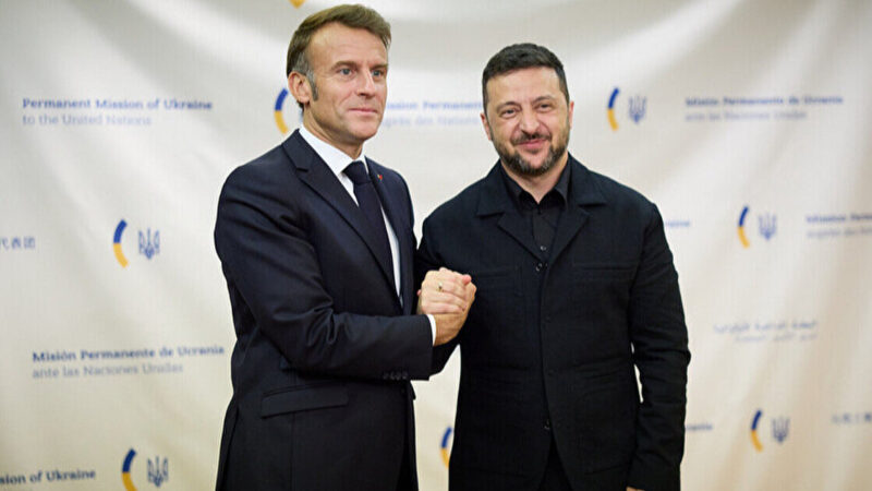 Зеленський поговорив з Макроном напередодні зустрічі “коаліції рішучих”