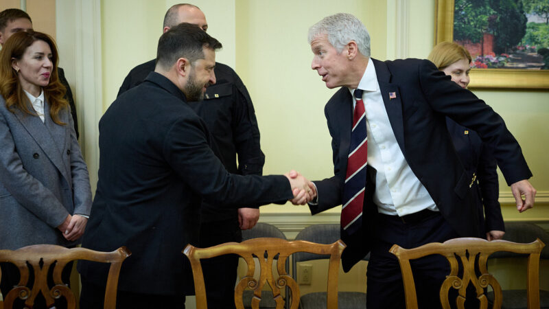 Зеленський: США готові допомогти з відновленням пошкоджених енергооб’єктів