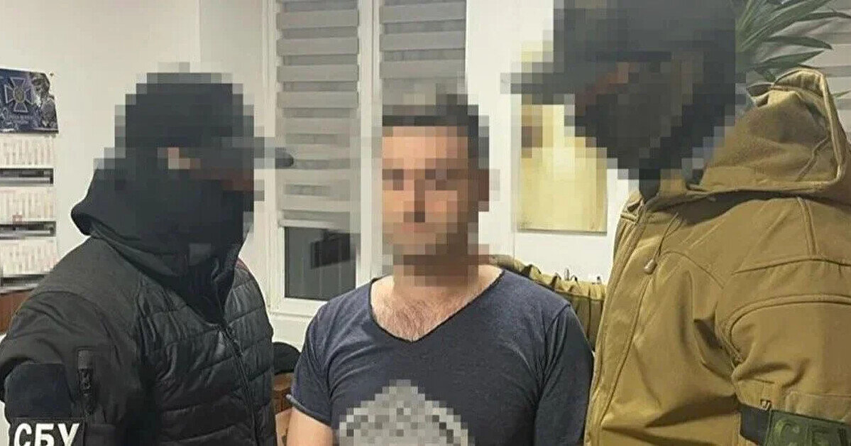 Медіа-співробітника Медведчука Молчанова будуть судити за держзраду та виправдання агресії РФ