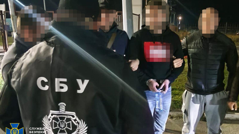 Наркоділок з Дніпра 6 років переховувався у Європі: учасника злочинної організації екстрадовано з Німеччини в Україну