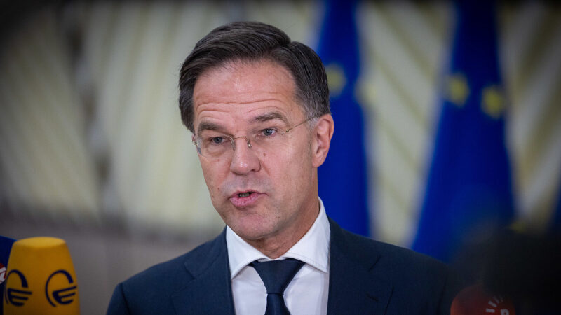 Генсек НАТО погрожує РФ “руйнівною” відповіддю у разі нападу на Альянс