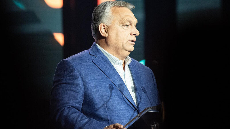 Очільники урядів Німеччини та Словенії розкритикували візит Орбана до Путіна