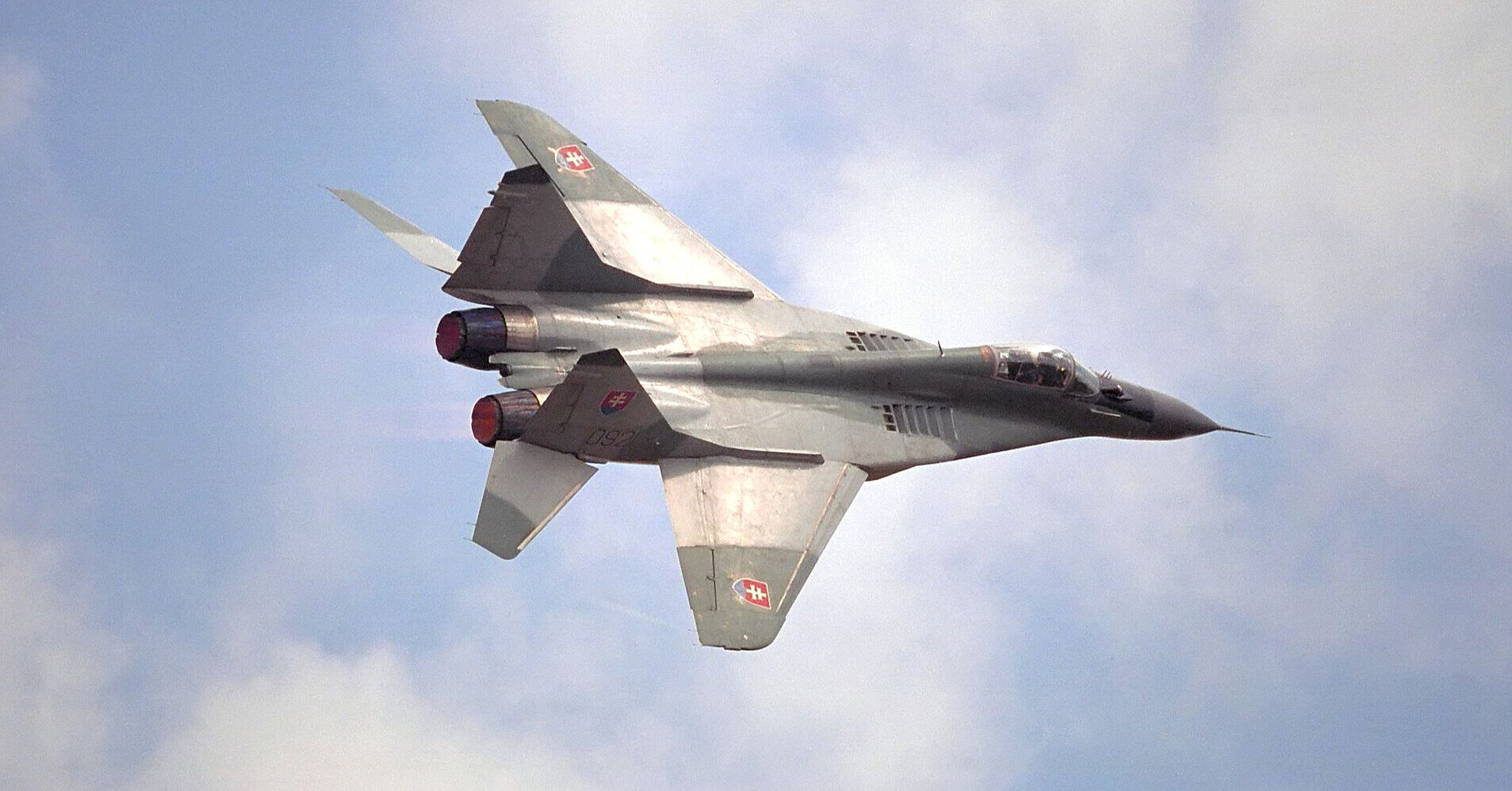 У Словаччині закрили справу проти ексміністра оборони через передачу МіГ-29 Україні