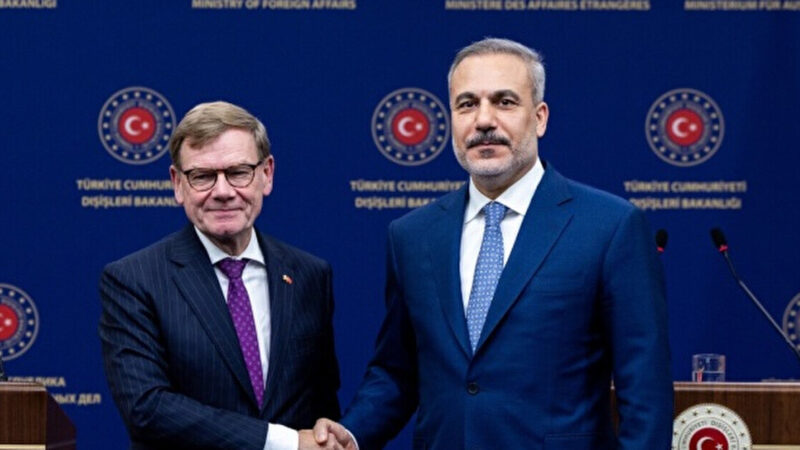 Глава МЗС Туреччини розповів про візит Наришкіна в Анкару
