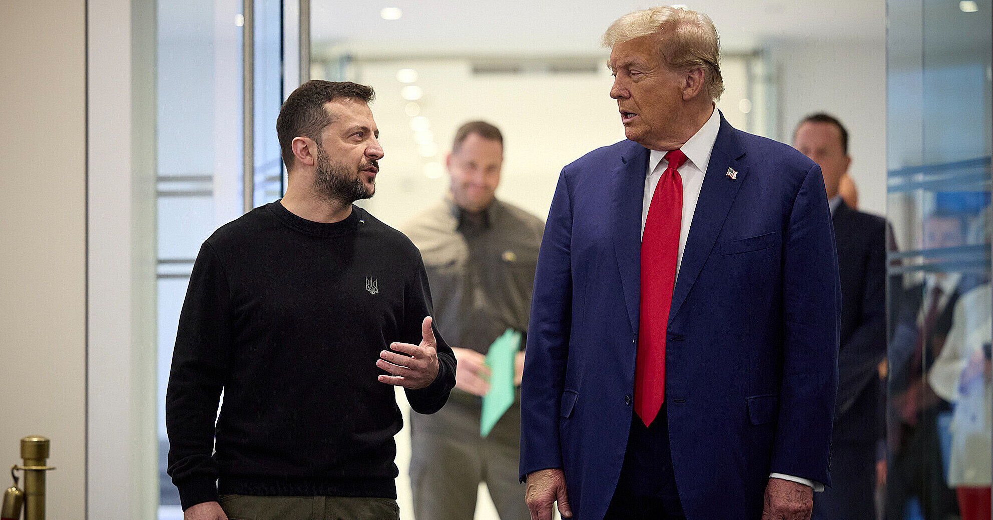 Зеленський та Трамп обговорять території в рамках оновленого мирного плану – Bloomberg