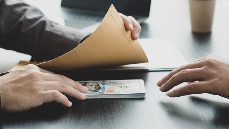 Дніпропетровщина – серед п’яти найкорумпованіших регіонів України: подробиці