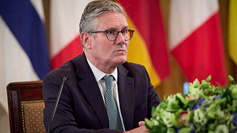 Стармер після розмови із Зеленським обговорив із Трампом “мирний план”