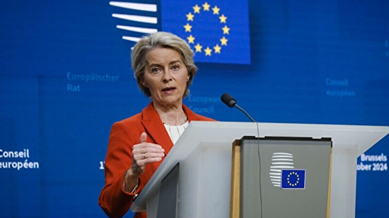 Глава Єврокомісії: Тільки Україна повинна приймати рішення щодо своєї армії