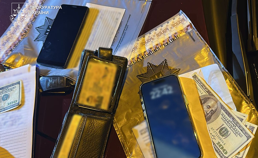 За 13 тис. доларів США «обіцяли» відключення камер та незаконний перехід до Румунії: у Дніпрі затримано переправників