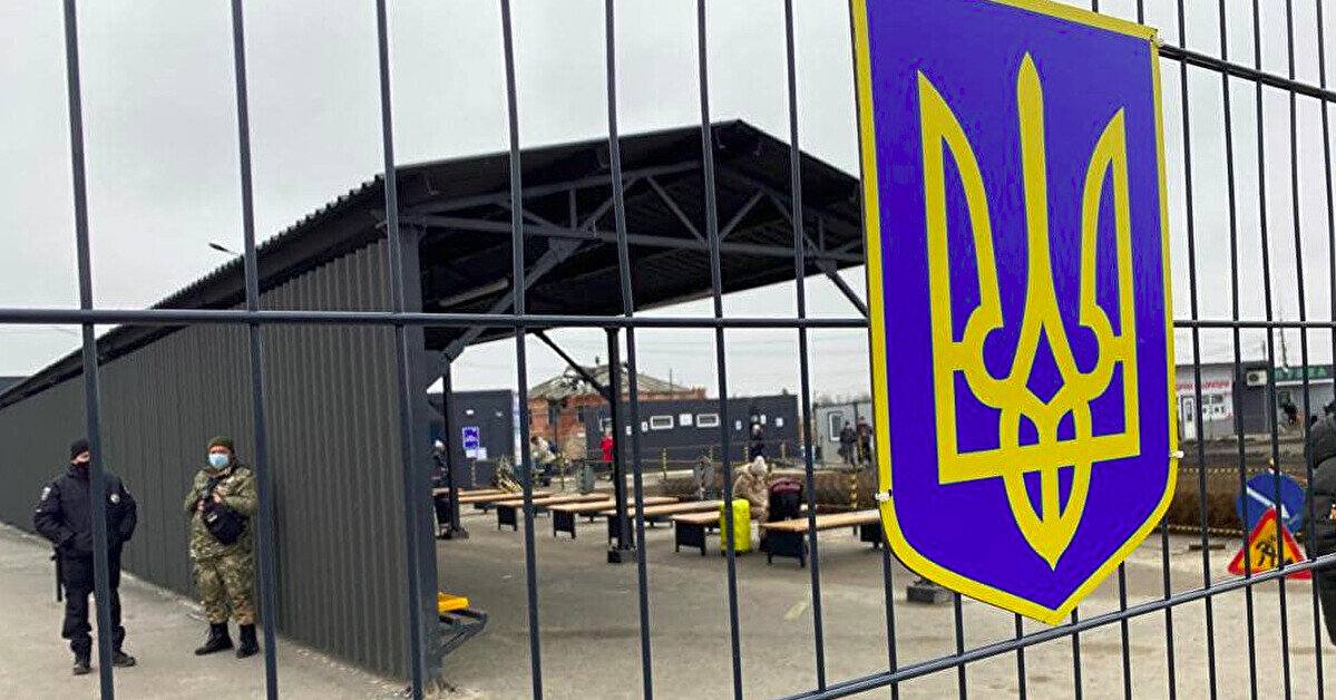Україна тимчасово призупинила роботу всіх пунктів пропуску на кордоні