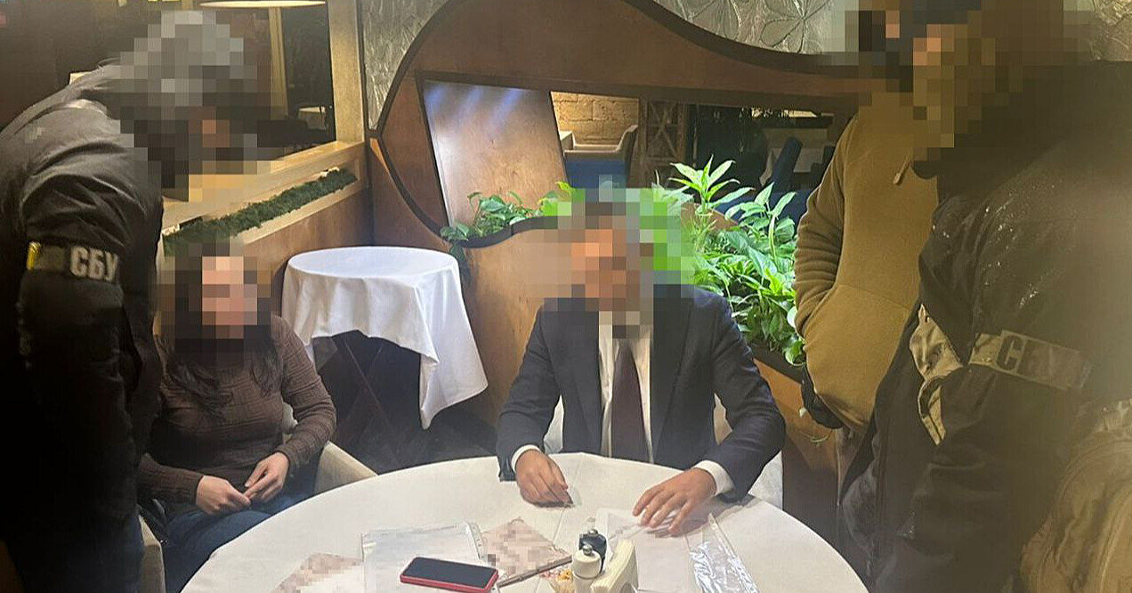 У Києві затримали керівника політичної партії, який за хабарі пропонував “прохідне” місце до ВР