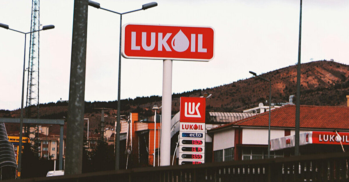 Британія відклала санкції проти міжнародного бізнесу “Лукойлу”