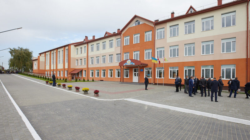 У львівській школі сталася стрілянина між двома батьками учнів