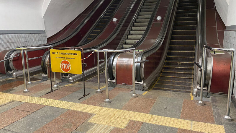 У Києві можуть дозволити рух зеленою гілкою метро під час тривоги – джерела