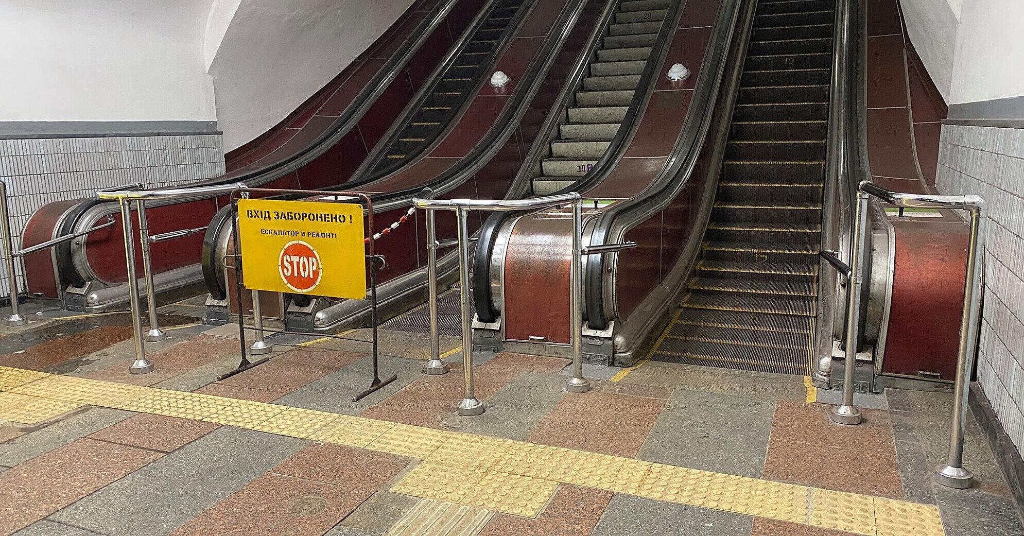 У Києві можуть дозволити рух зеленою гілкою метро під час тривоги – джерела