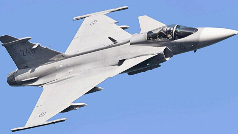 Шмигаль: Україна локалізує виробництво винищувачів Gripen у 2033 році