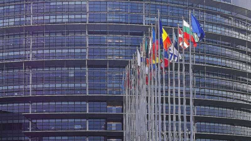 Європарламент: санкції з Росії не можна знімати, поки мирна угода не буде реалізована