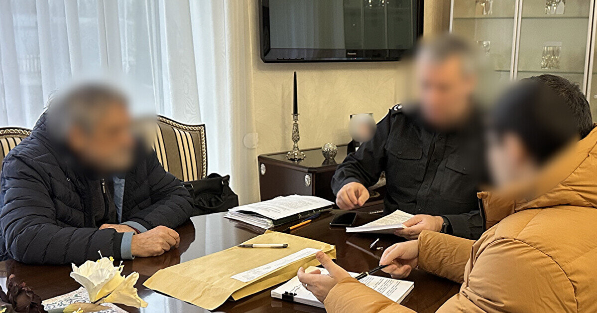 Під суд віддали 21 учасника злочинної організації за привласнення 80 млн грн вкладників банку