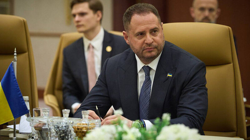 Єрмак відреагував на обшуки НАБУ: З мого боку – повне сприяння