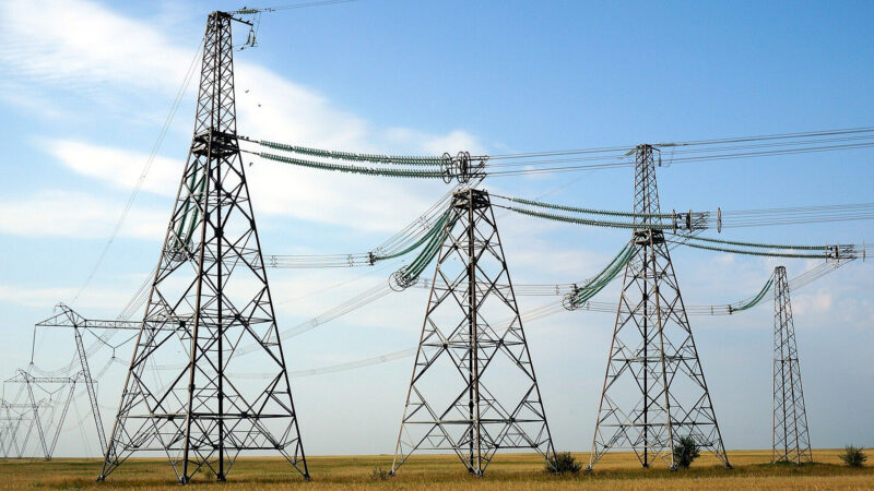 Через обстріли без електрики 27 тисяч людей у трьох областях – Міненерго